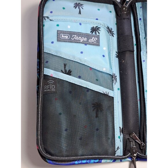 Lug Floral Quilted Wristlet Travel Passport Wallet Zipper Closure New - Picture 7 of 15